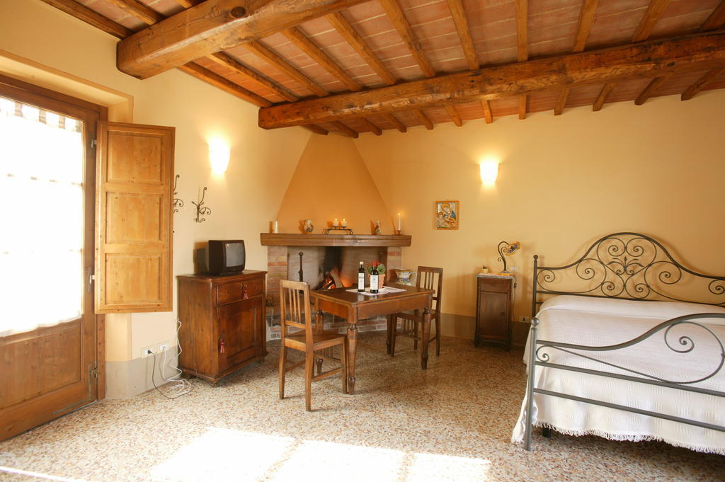 Agriturismo Podere San Gregorio Пиенца Номер фото
